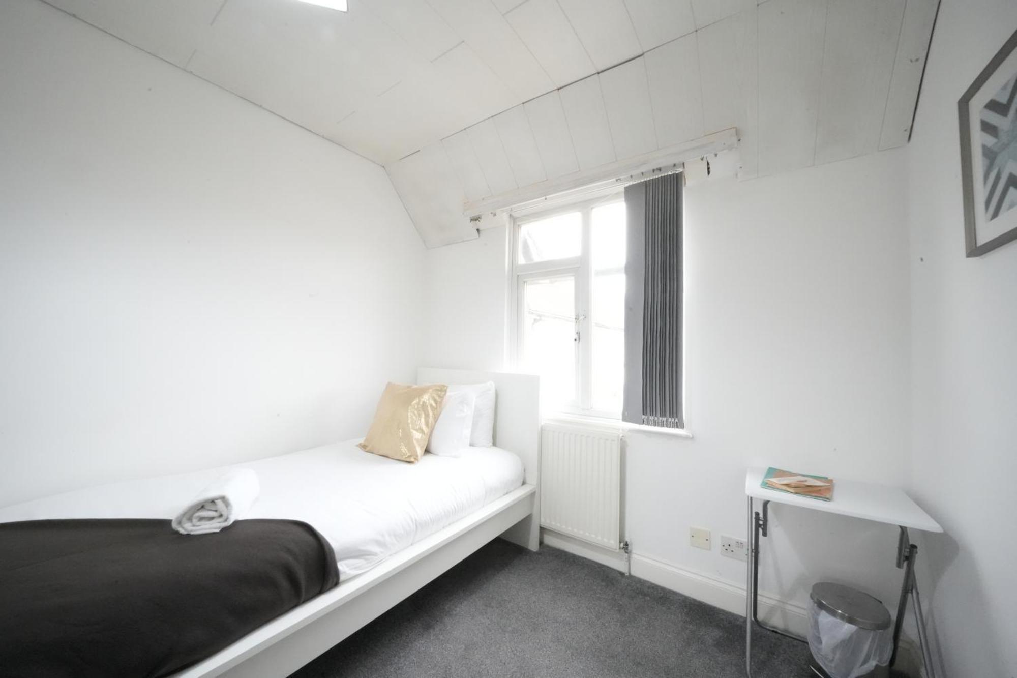 Airport Comfy Harmondsworth
